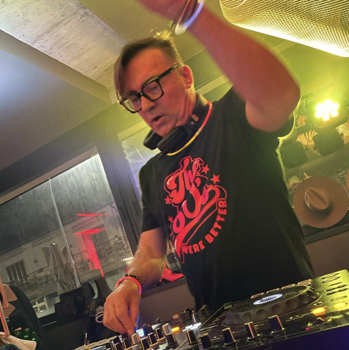 The Venice DJ - performance photo 4