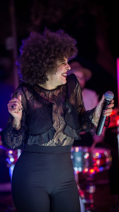 One More Time - performance photo 9