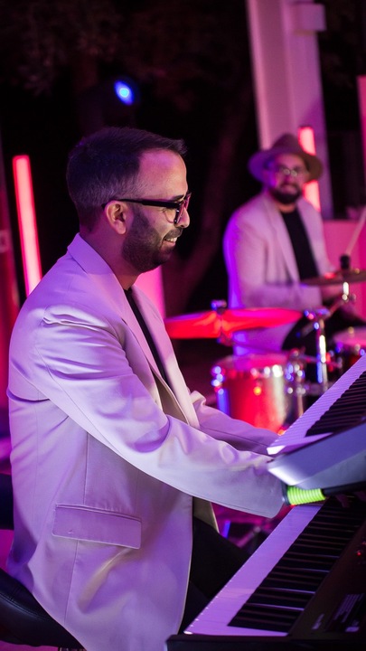 One More Time - performance photo 19