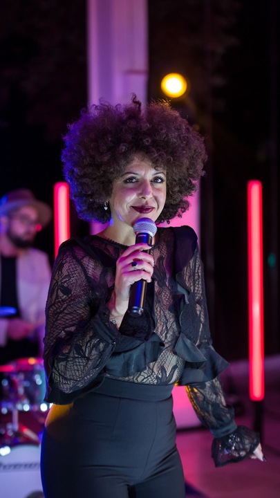 One More Time - performance photo 11
