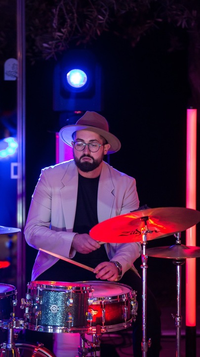 One More Time - performance photo 15