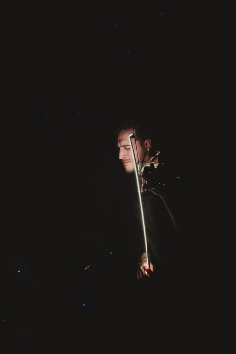 The LED Violinist - performance photo 22
