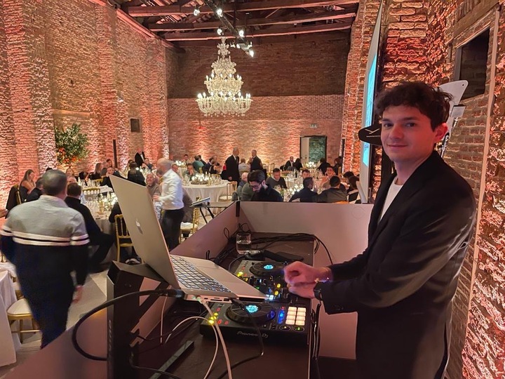 Serenissima DJ - performance photo 3
