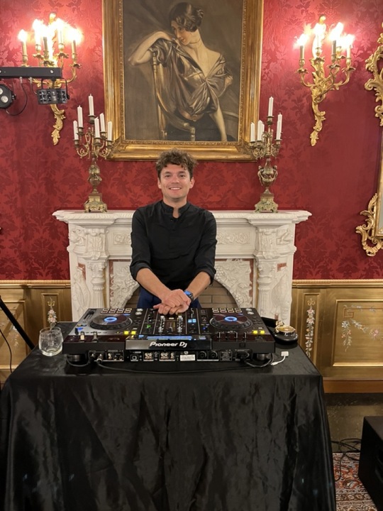 Serenissima DJ - performance photo 10