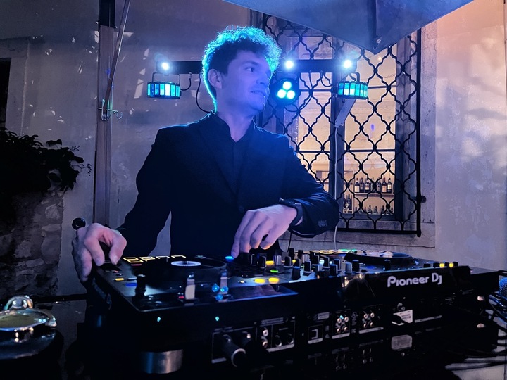 Serenissima DJ - performance photo 11