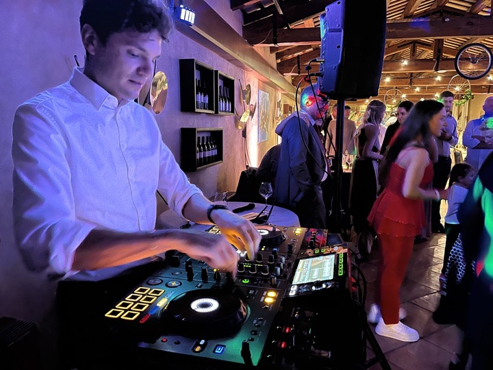 Serenissima DJ - performance photo 13