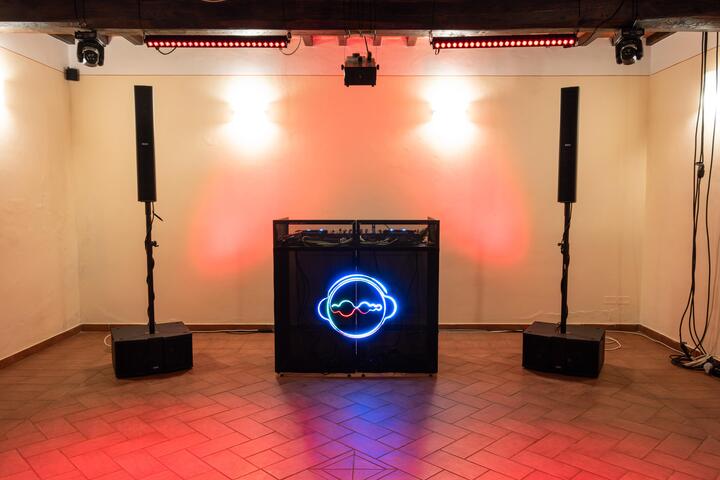 DJ Cips - performance photo 6