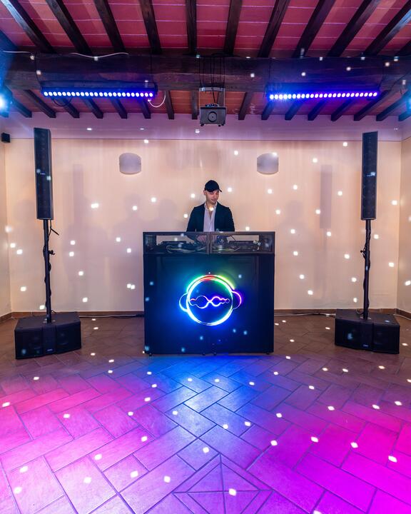 DJ Cips - performance photo 3