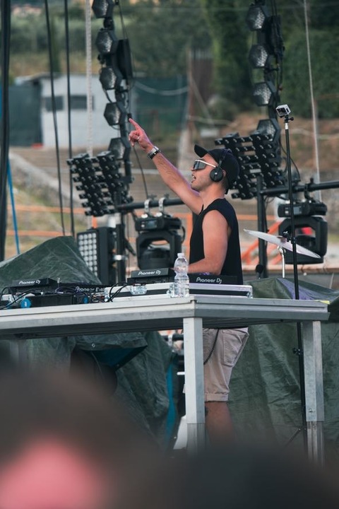 DJ Cips - performance photo 14