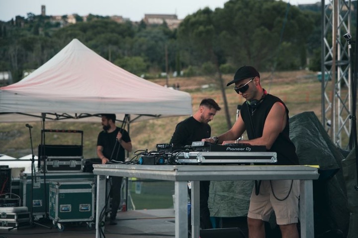 DJ Cips - performance photo 17