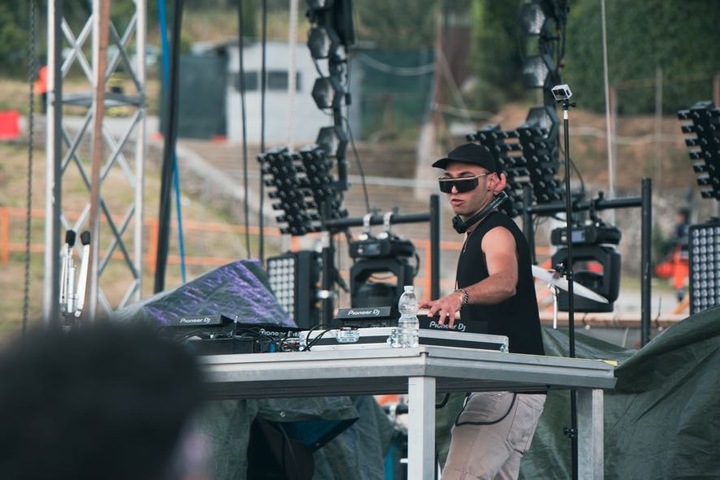 DJ Cips - performance photo 12