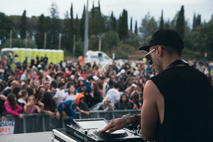 DJ Cips - performance photo 15