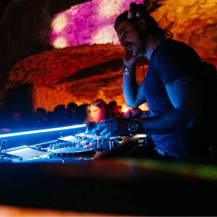 Amalfi Coast DJ - performance photo 10