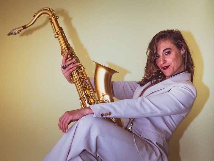 Cesca on Sax - performance photo 2