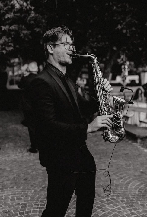 Sax Vibes - performance photo 3