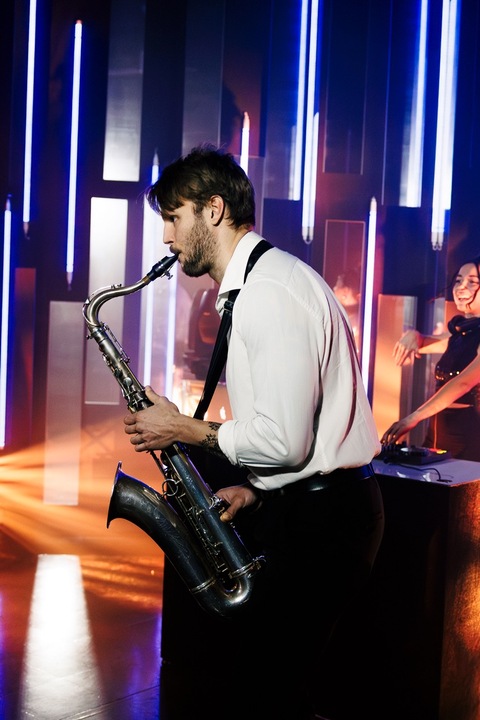 Luminosity - performance photo 11