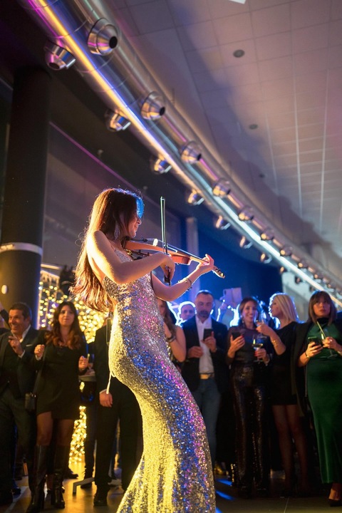 Sardinia Violinist - performance photo 1