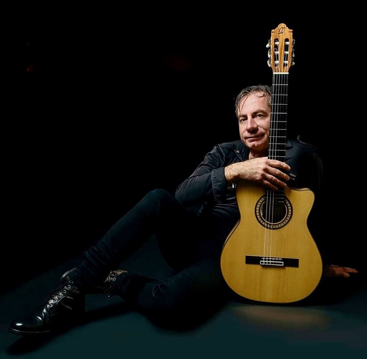 Tango Guitarist - performance photo 3