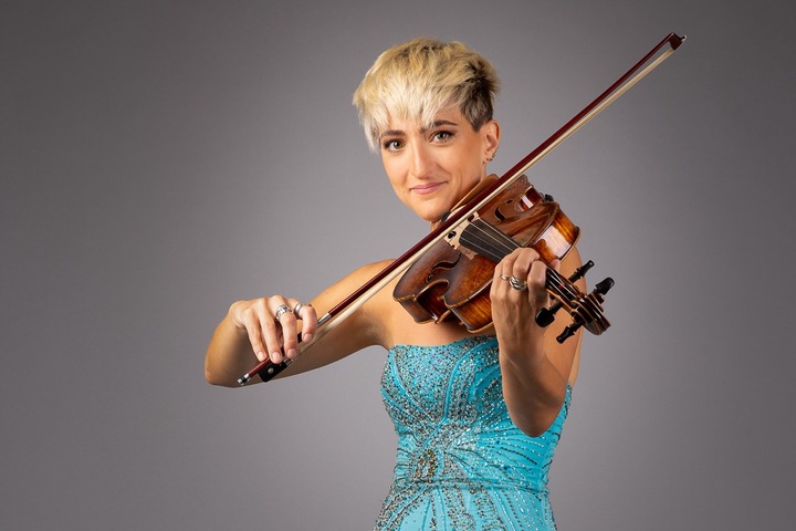 Vocal Bow - performance photo 11