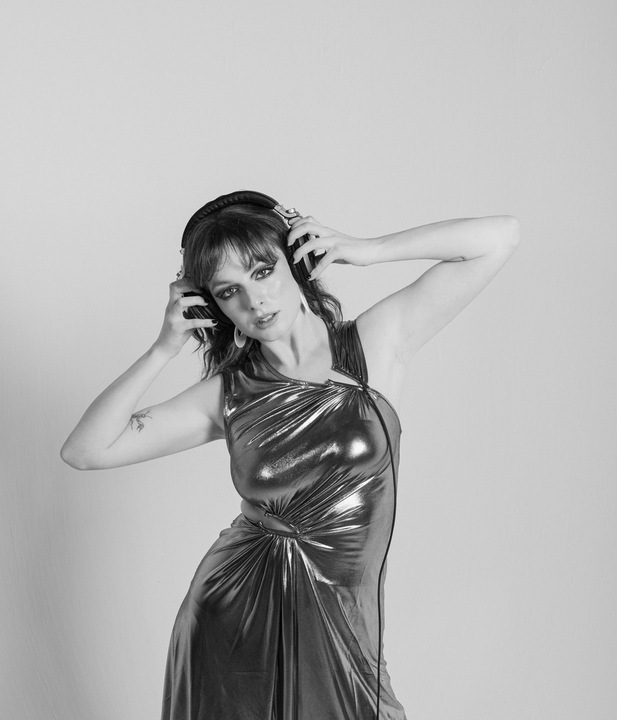 DJ Mary - performance photo 2