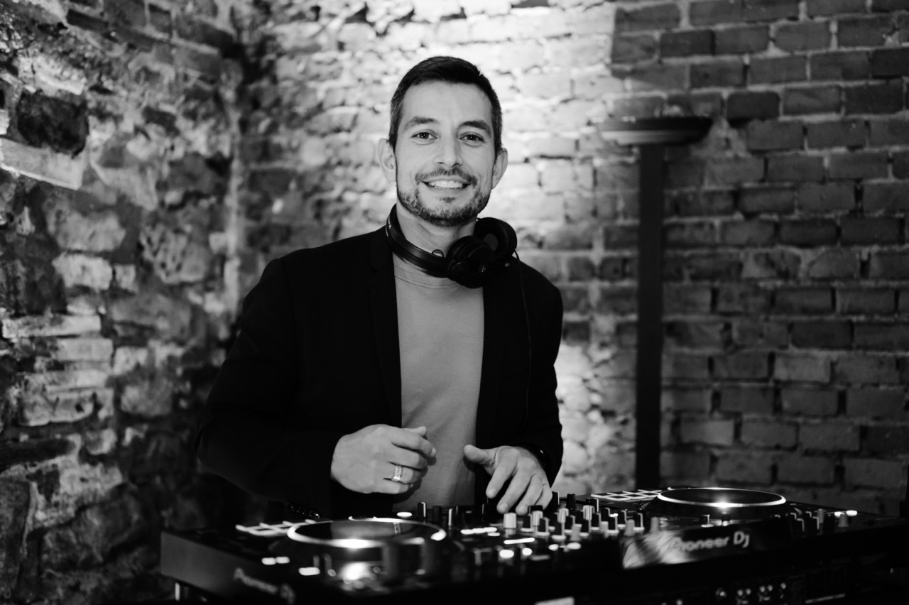 DJ Sereno