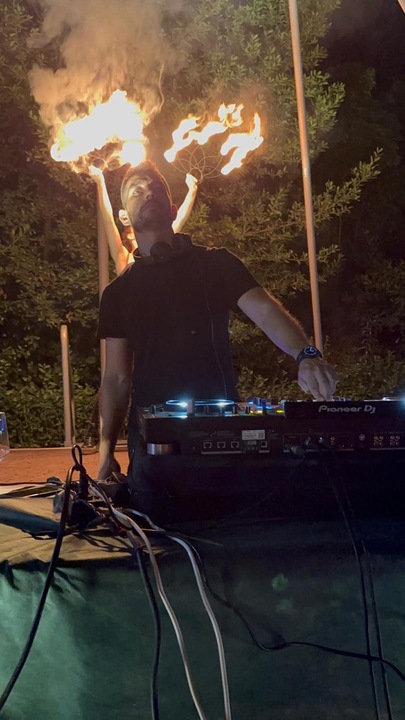 DJ Sereno - performance photo 11