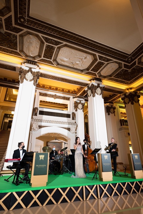 Golden Hour - performance photo 16