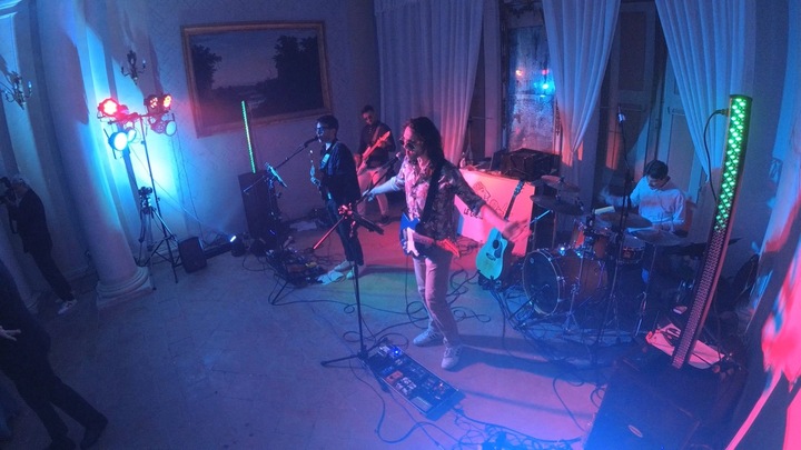 Blue Zone - performance photo 9