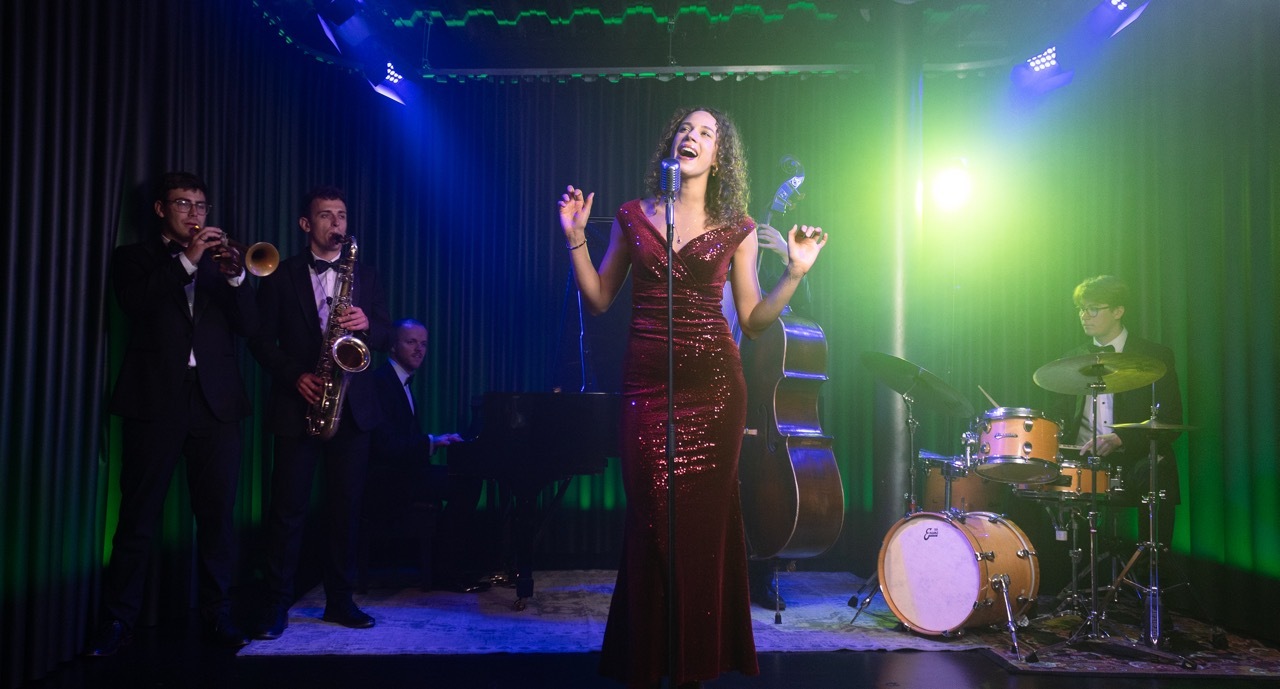 Book Midnight Mirage, Swing & Jazz Band in London, UK - FixTheMusic