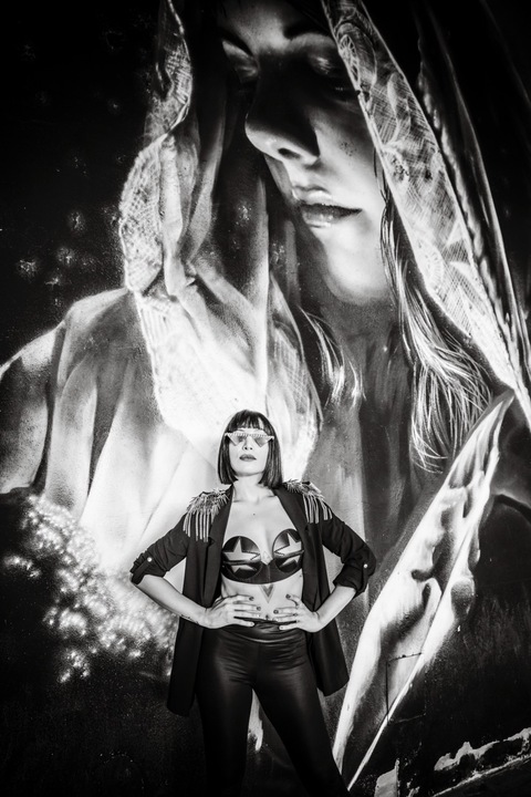 Dainty Brood - performance photo 19