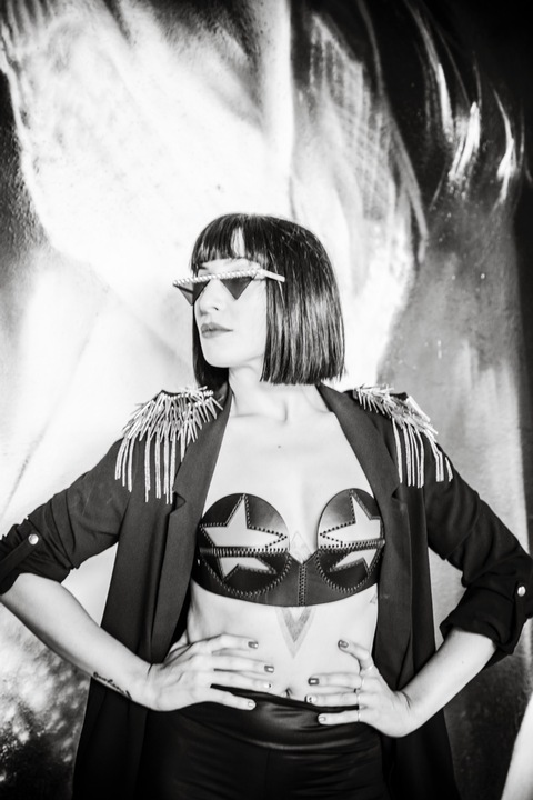 Dainty Brood - performance photo 16