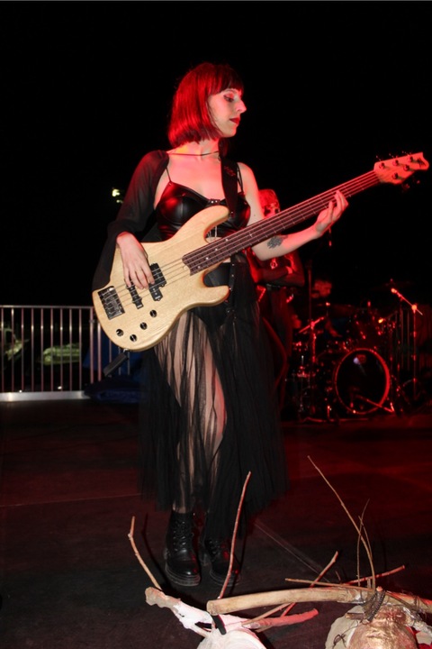 Dainty Brood - performance photo 3