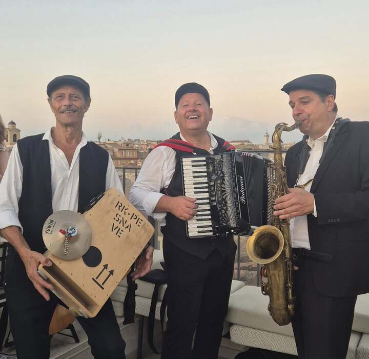 Capital Folk - performance photo 9