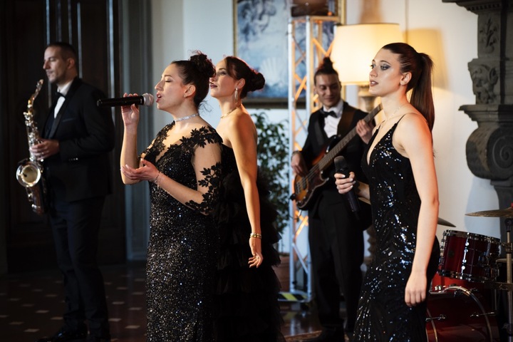 Federal - performance photo 9