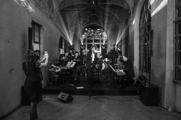 Nostalgia Big Band - performance photo 1