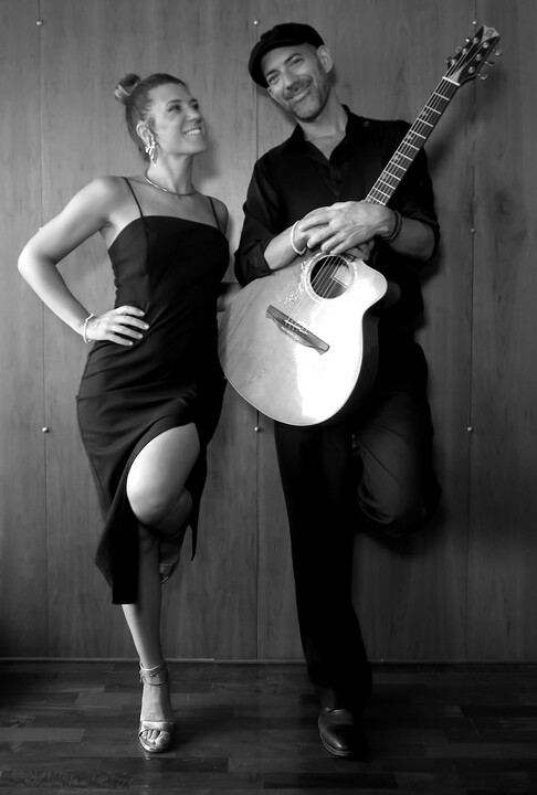 Estate Duo - performance photo 10
