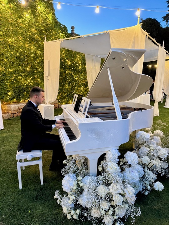 Puglia Wedding Pianist - performance photo 5