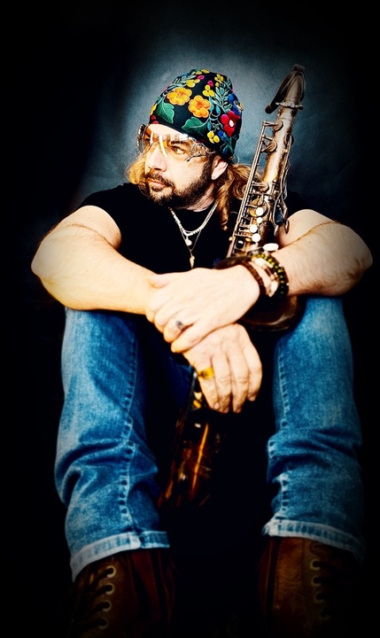 Monopoli Sax & DJ - performance photo 5