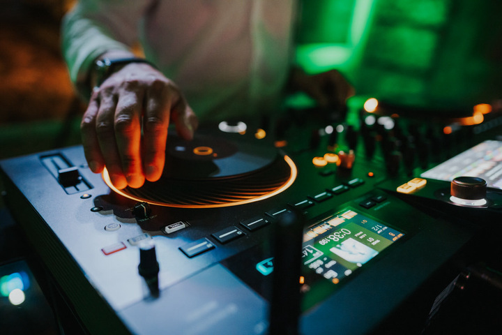 Padova DJ - performance photo 2
