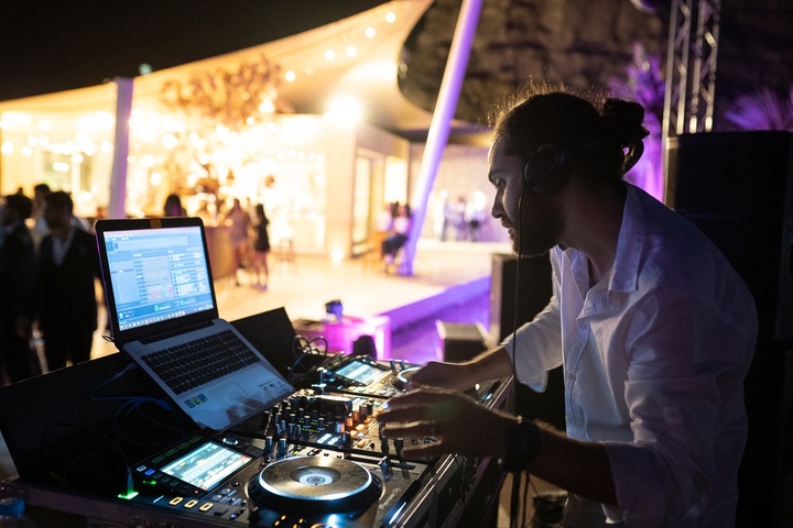 DJ City - performance photo 19