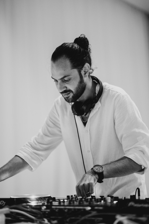 DJ City - performance photo 8