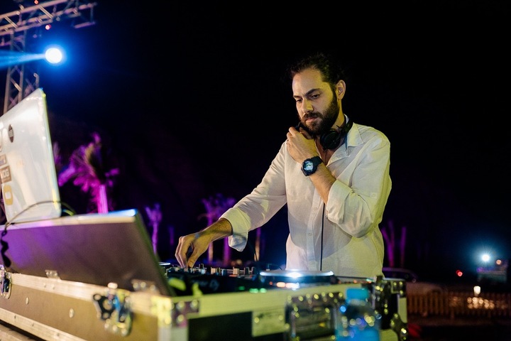 DJ City - performance photo 6