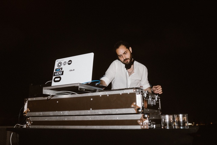 DJ City - performance photo 1
