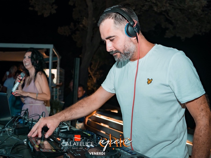 House of Amore DJ - performance photo 24