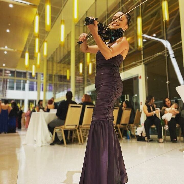 Golden Strings - performance photo 14