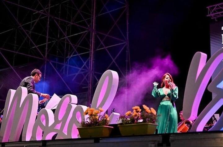 Little Italy - performance photo 2