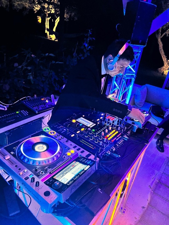 DJ Alessio - performance photo 2