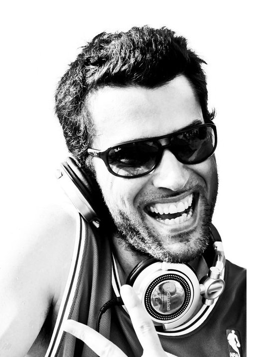 DJ Delo - performance photo 3