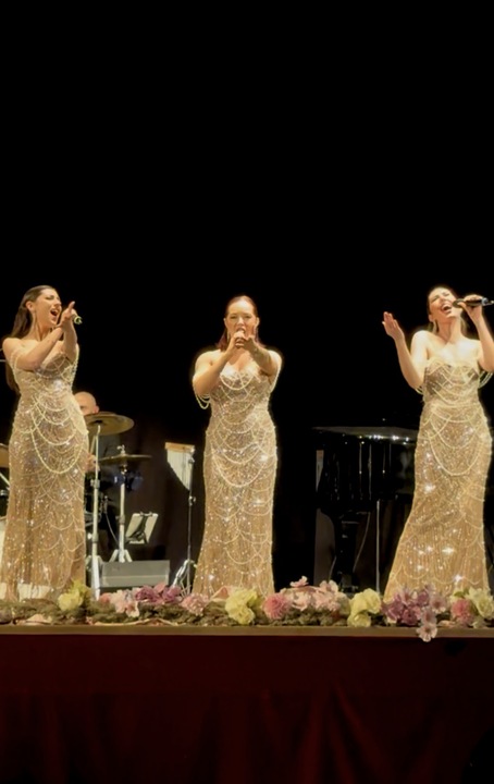 Yonder Showband - performance photo 21