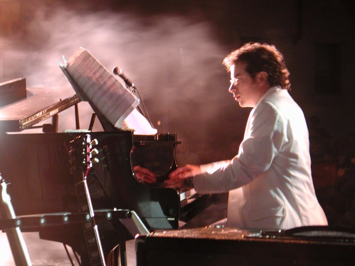 Garda Wedding Pianist - performance photo 3